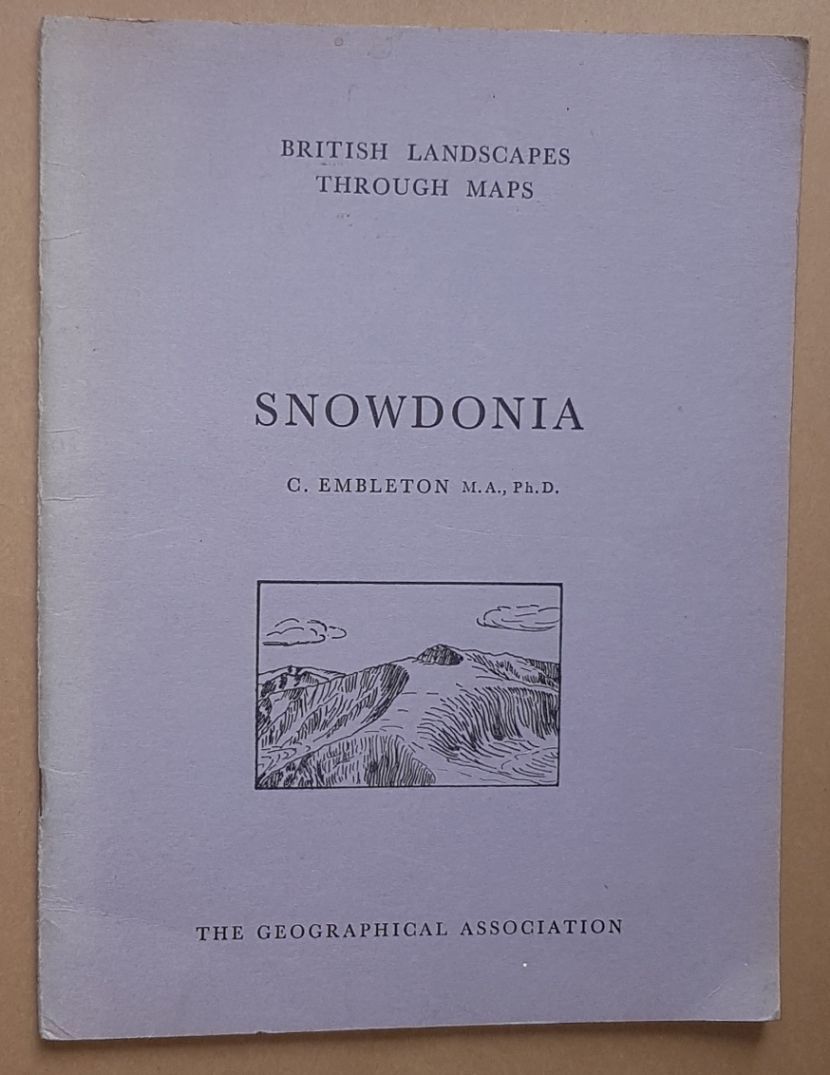 Image for Snowdonia: a description of the O.S. One-inch Sheet 107: Snowdon. (British Landscapes Through Maps 5)